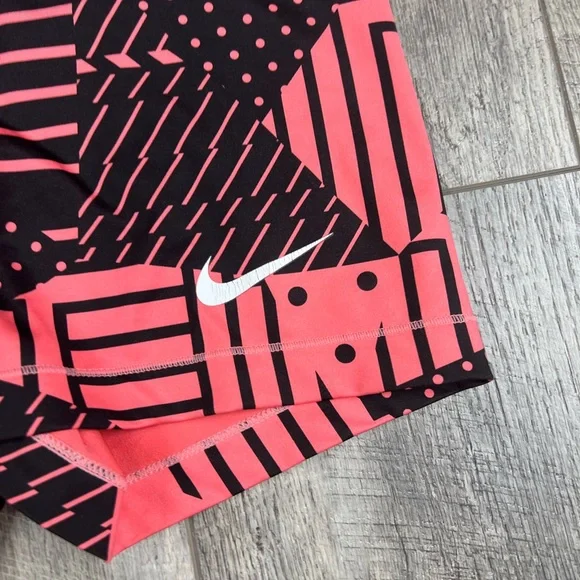 Nike Pro Pink Print Spandex Shorts - Picture 2 of 12